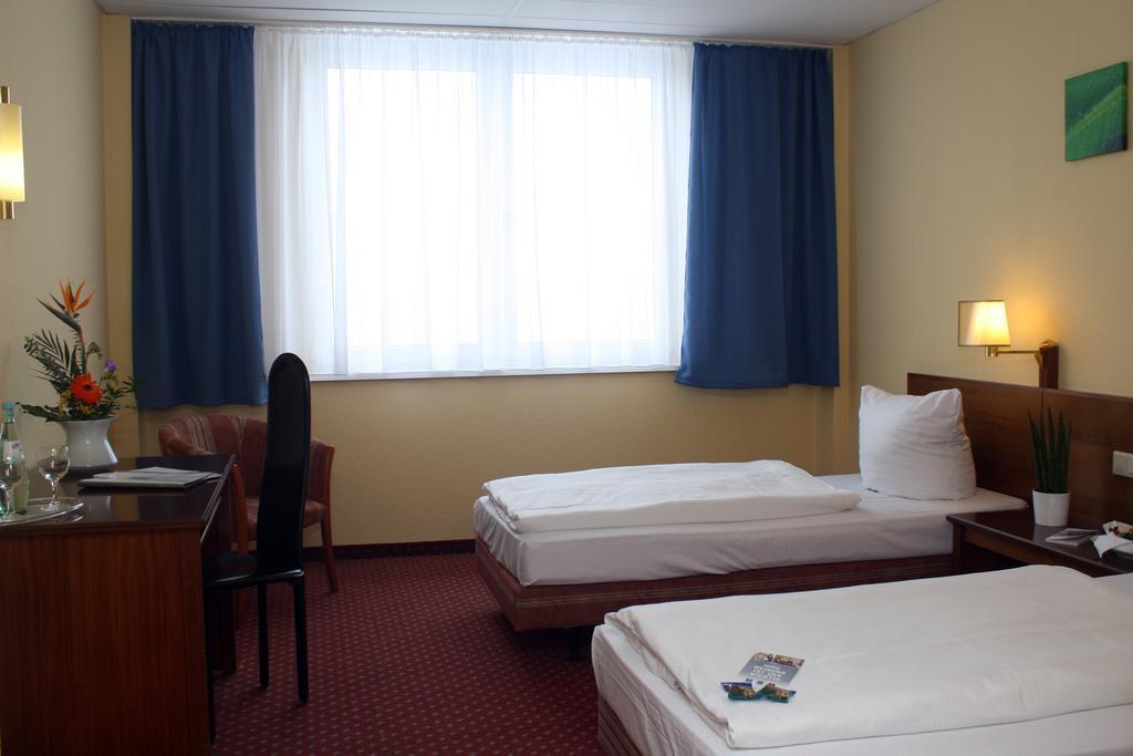 Quick Hotel Dresden West Kesselsdorf Exterior foto