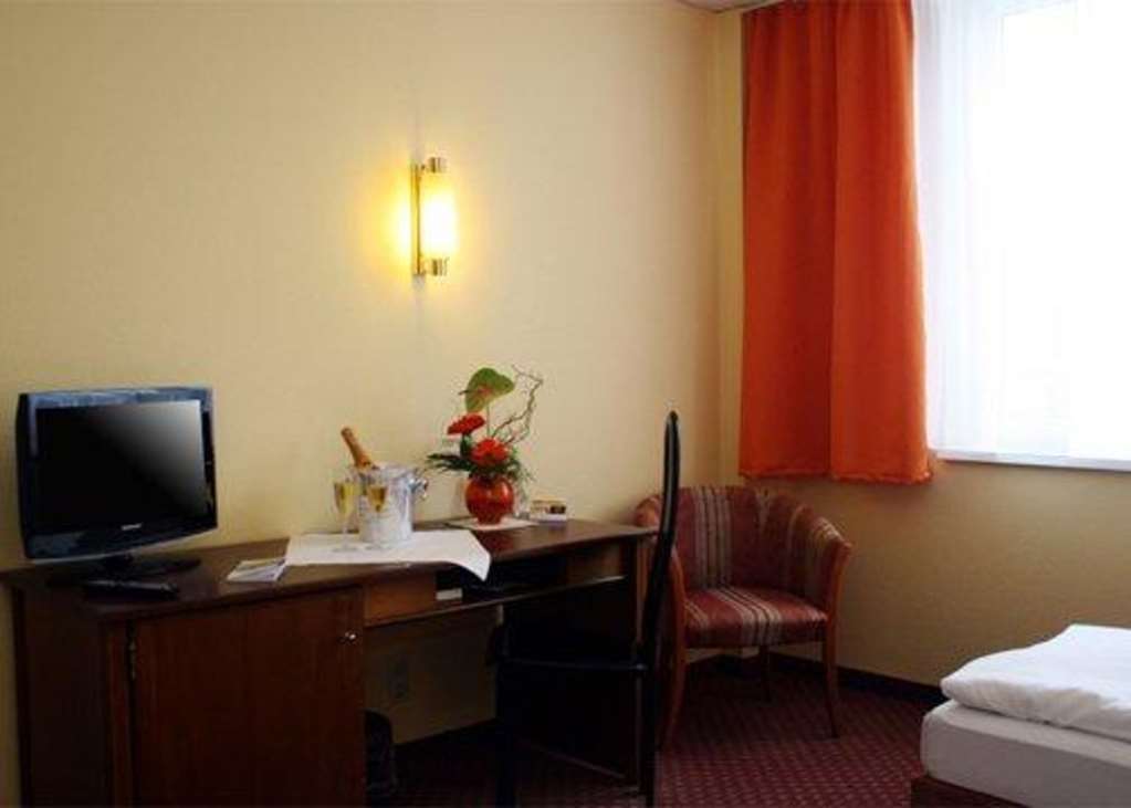 Quick Hotel Dresden West Kesselsdorf Exterior foto